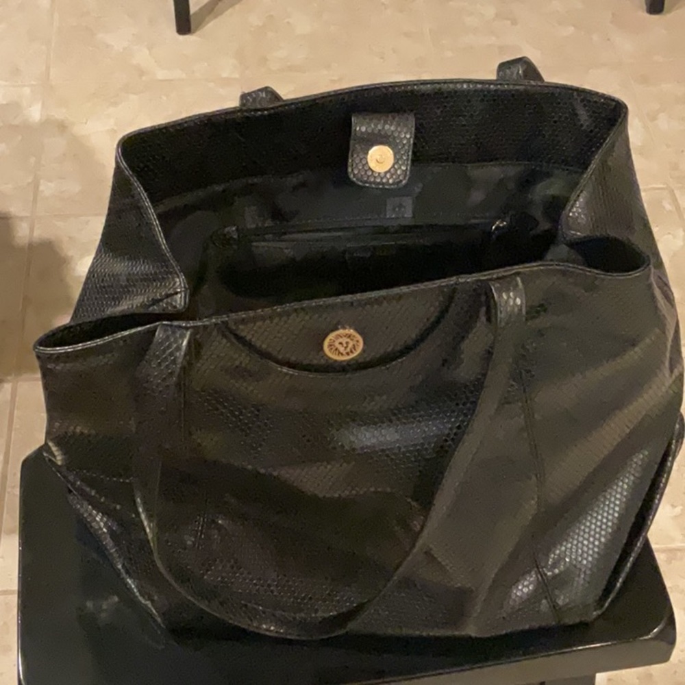 Ann Klein Black Handbag - Tote with matching wristlet included